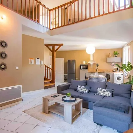 Appt Duplex Pour 6 Pers En Centre-ville/fibre Millau